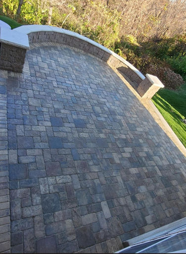 Paver patio in St. Louis Mo backyard