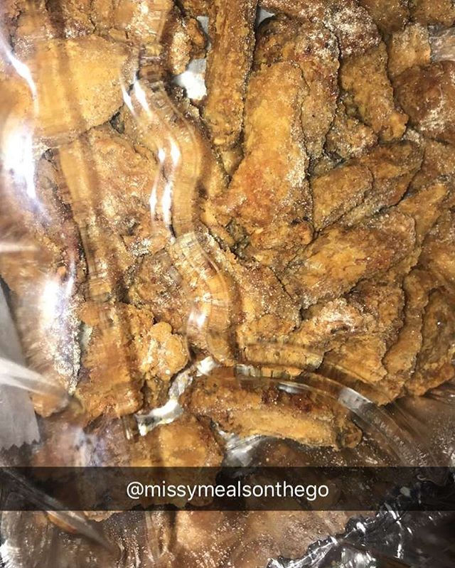 Somebody say extra lemon pepper on the wings