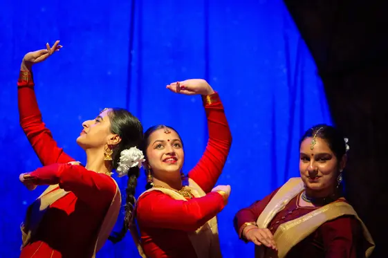 Usha Kala Niketan performing