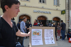 160522_Dijon_NuitDebout_ActionMcDo6