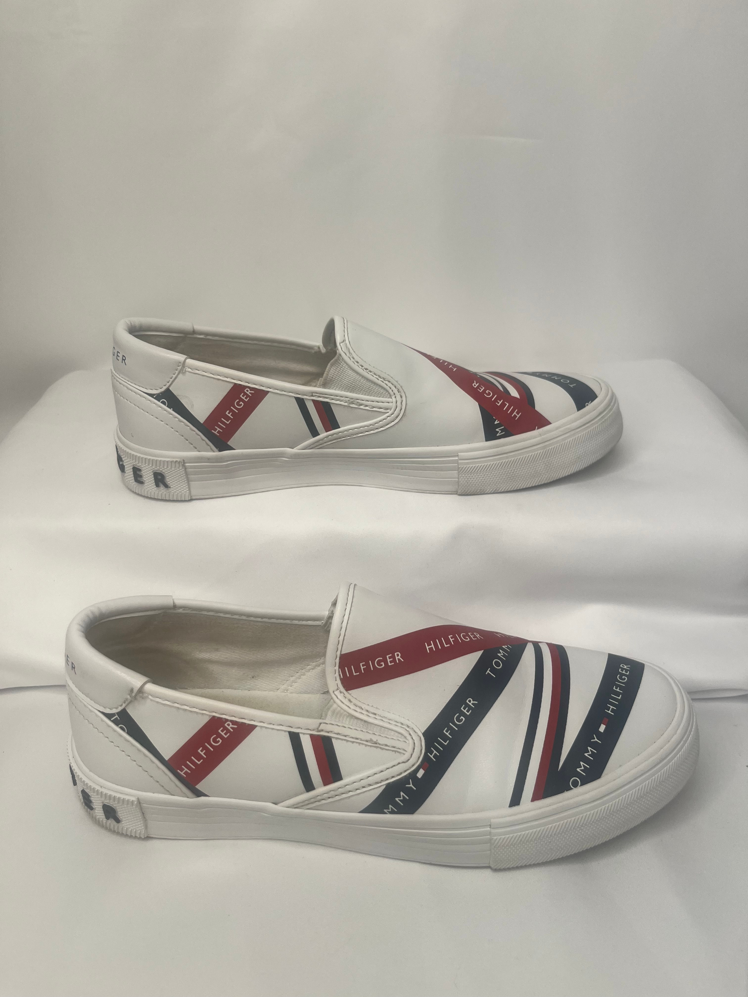 Tommy Hilfiger Women’s Classic Logo Sneakers