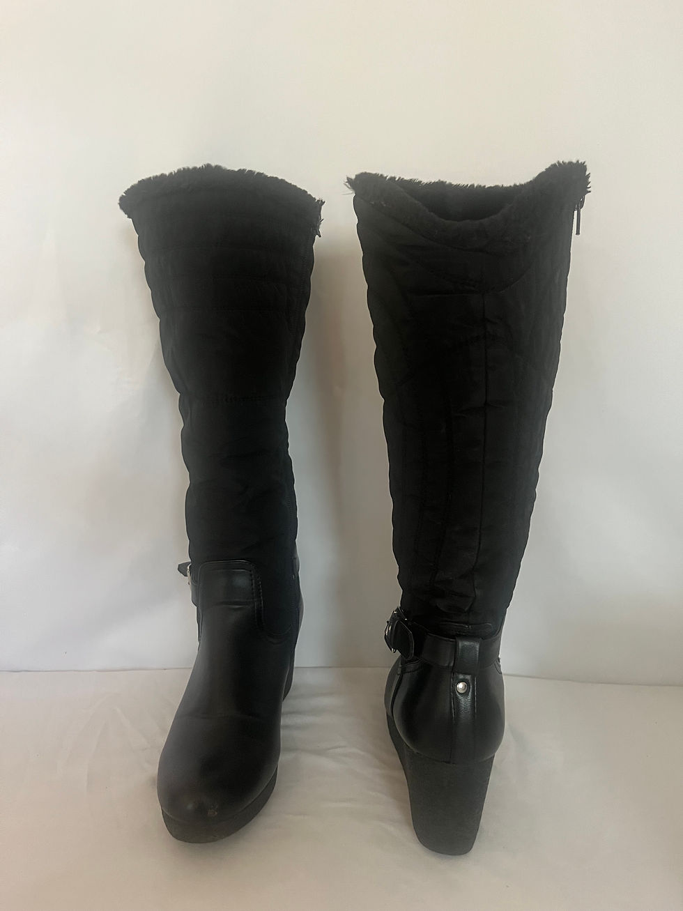 Thumbnail: Unisa Women’s Knee High-Waterproof Faux Fur