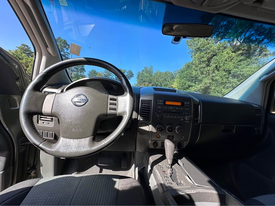 2005 Nissan Titan XE - Photo 7