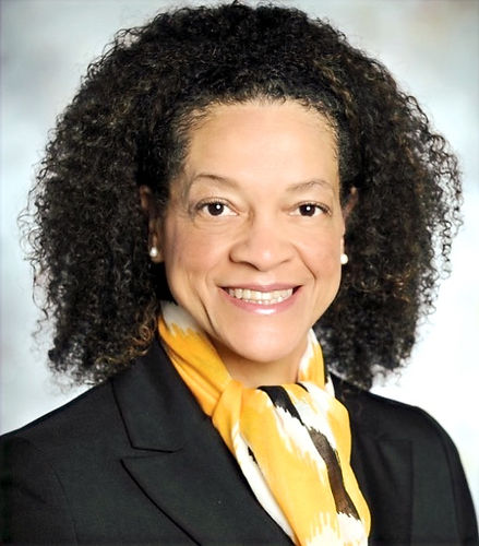 carolyn-holloway_edited_edited_edited_edited.jpg