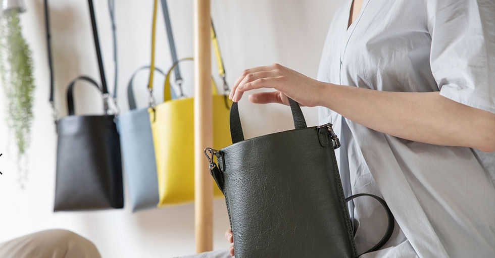 サムネイル： HARLIE K / Crossbody Bag  (Khaki)