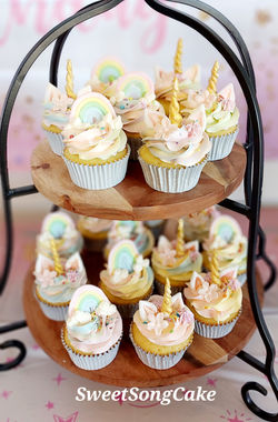 Unicorn cupcakes