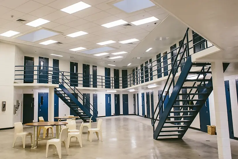 swank-yellowstone-detention-5.webp