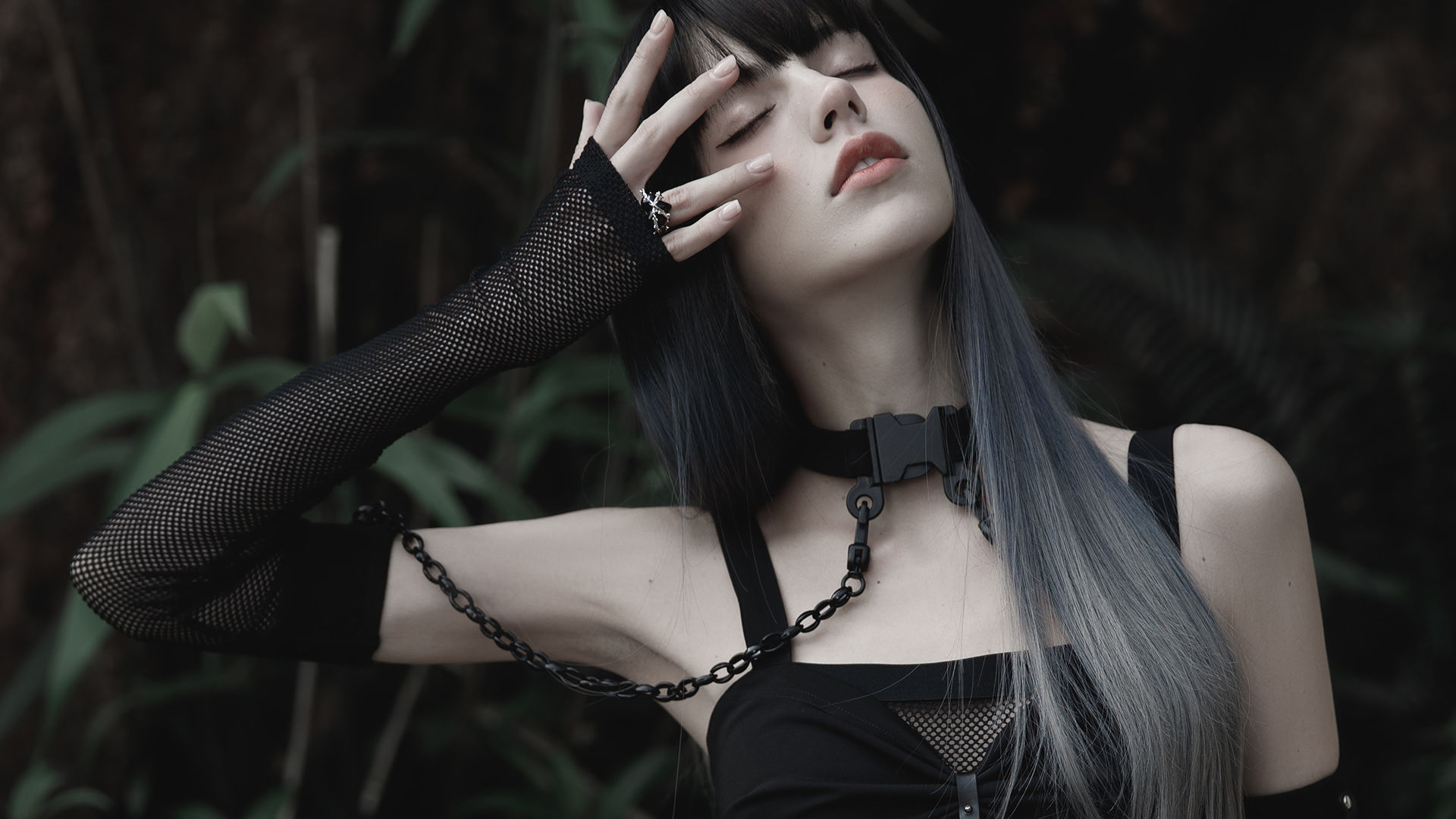 PUNK RAVE-Choker with Mesh Arm Sleeves