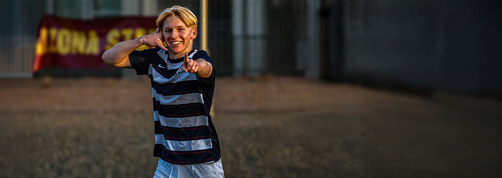 Contact me final_edited.jpg