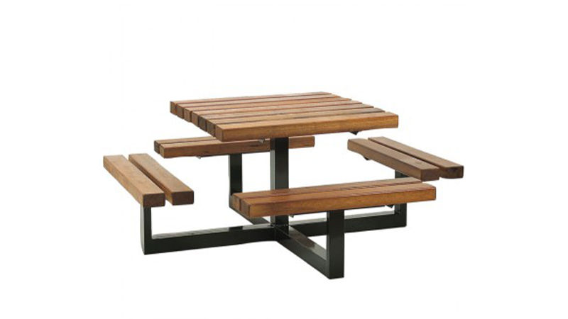 Table pique-nique VERCORS - En lame de bois exotique