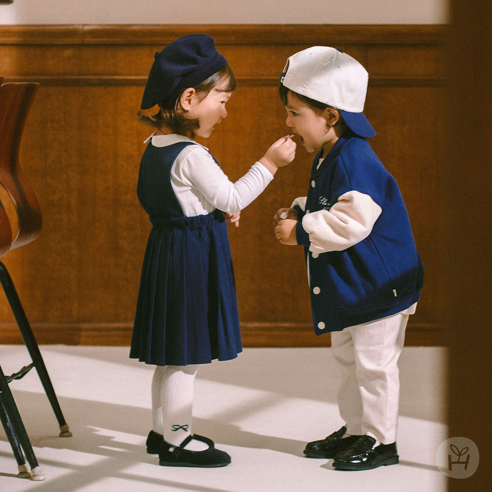 縮圖：The Valerie Baby Tights feature a luxurious texture that adds a touch of elegance to any outfit.