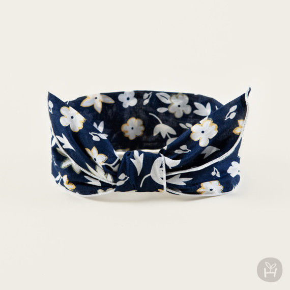 縮圖：The Eloi Wire Baby Hairband features a unique tropical-patterned fabric that adds a fun touch to your child's outfit. Designe