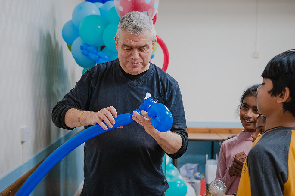 Balloon Modelling Leeds Children's Birthday Party
