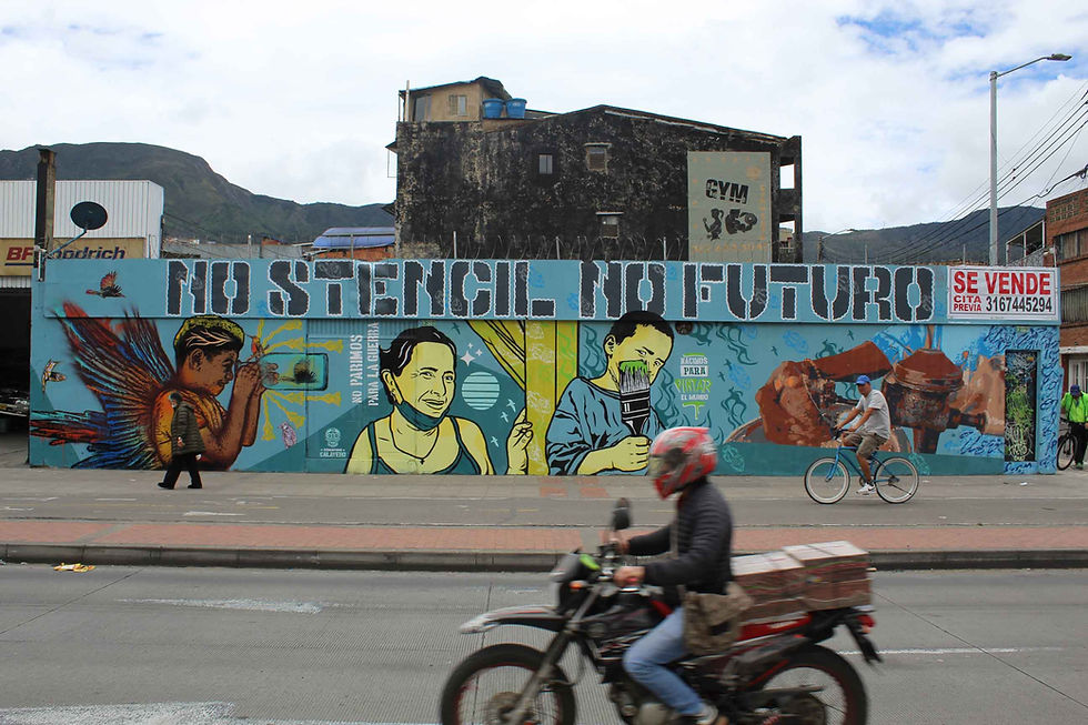 Conspiro Calavero e Iván Salazar desde la sucursal del cielo comparten muro en el Coloquio Stencilero.