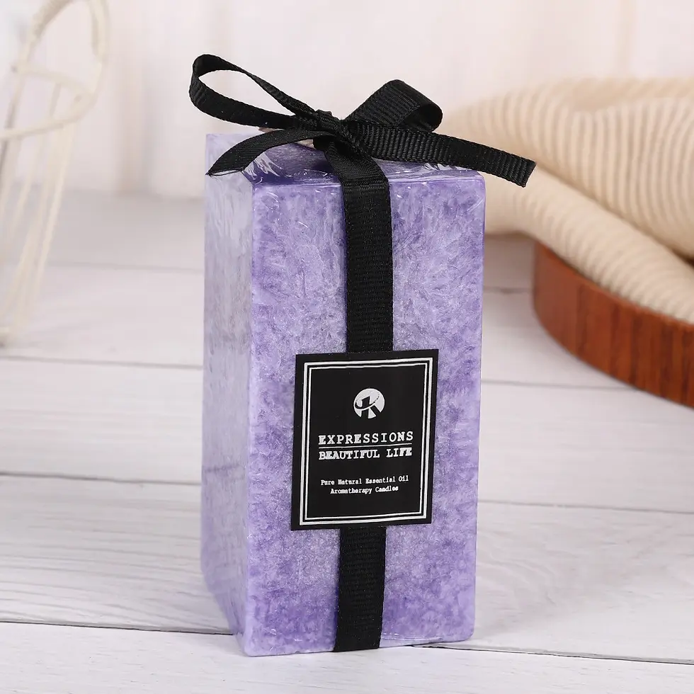 الصورة المصغرة: Frosted Pillar Candles for Hotel