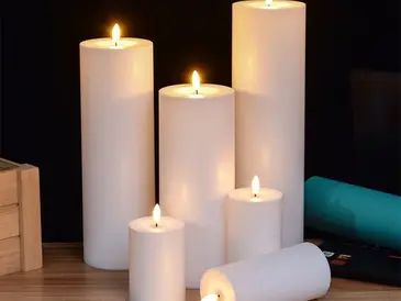 Decora tu boda al aire libre con velas LED sin llama seguras y encantadoras