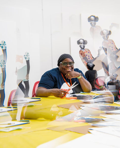 Deborah Roberts .