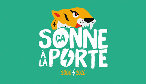 ÇA SONNE À LA PORTE