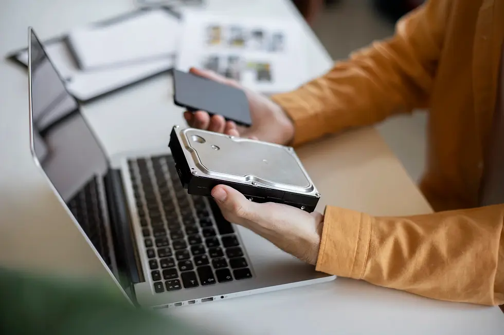 Remplacement d'un SSD sur ordinateur portable à Saint-Fargeau-Ponthierry