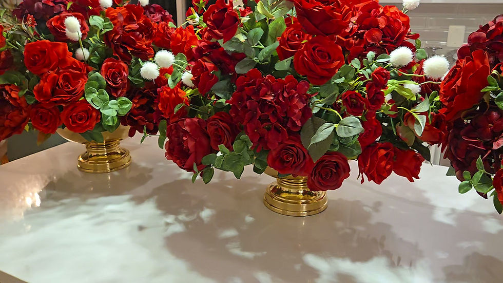 Thumbnail: Red Roses Centerpiece