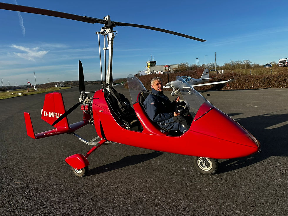 Ralf, endlich mit seinem eigenen Flieger, MTOSport classic von AutoGyroGmbH in Hildesheim