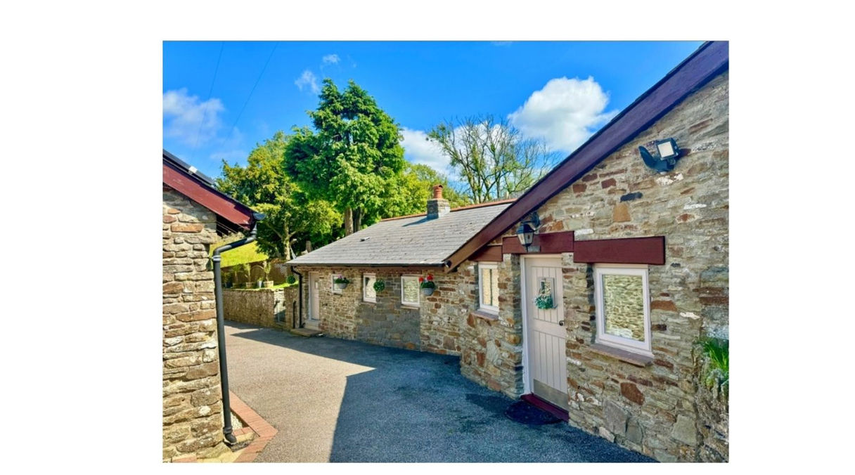Caner Bach Lodge our cosy countryside cottage on a small farm in Bridgend, South Wales.
