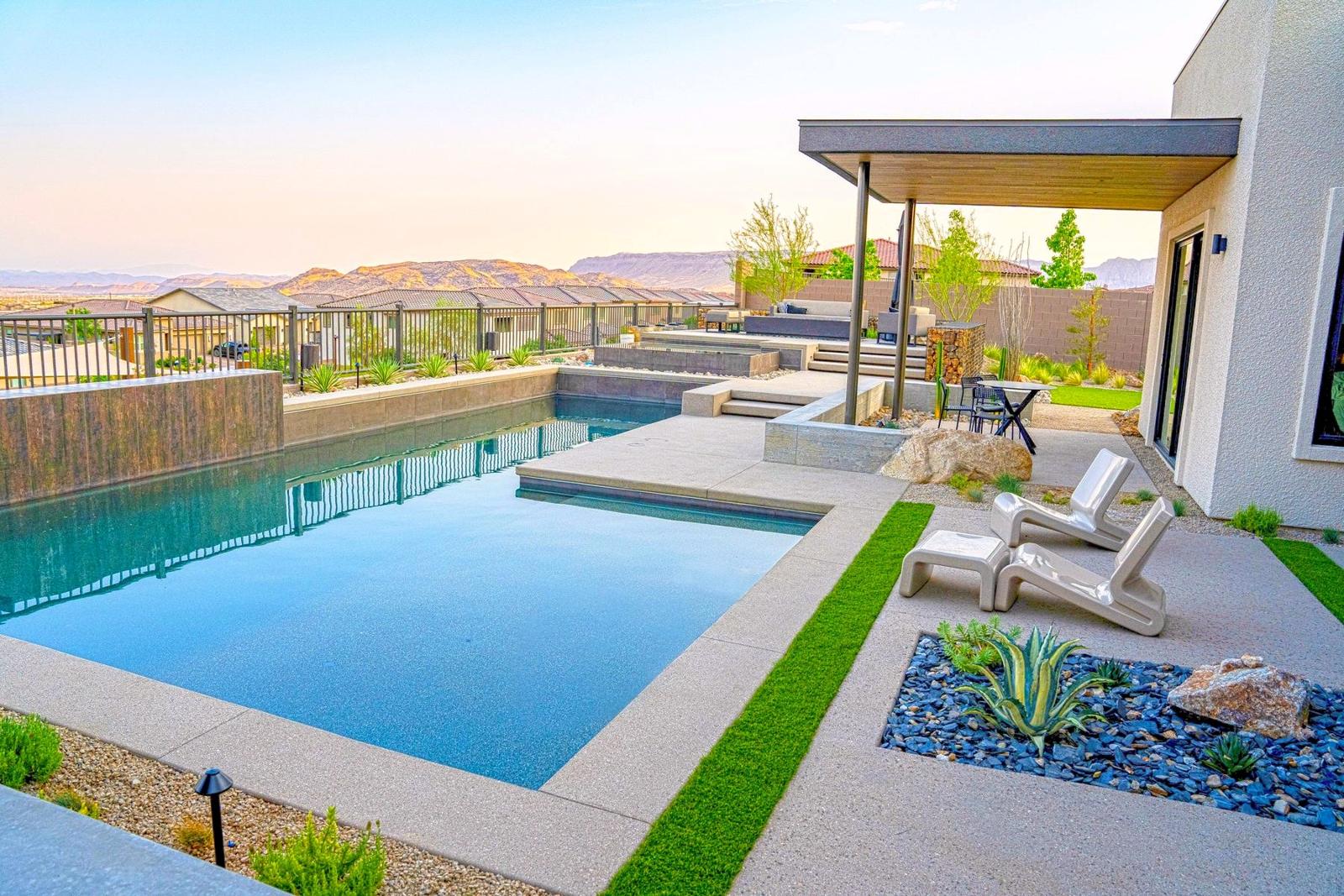Lebo House pool and outdoor living area, custom residential construction, Las Vegas