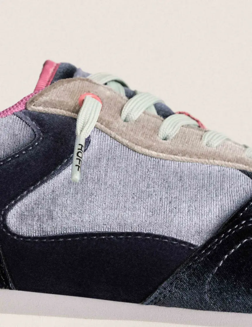 Thumbnail: Hoff tossud SAPHIRE