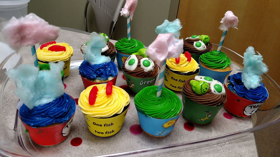 dr seuss library cupcakes