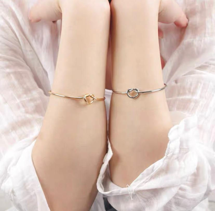 Thumbnail: Knot Bracelets