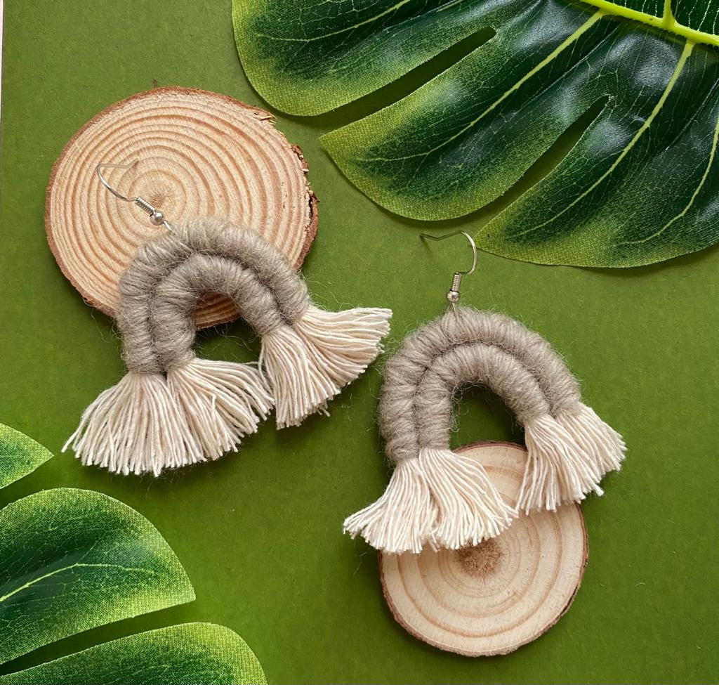 Peter Pan macrame earrings #1