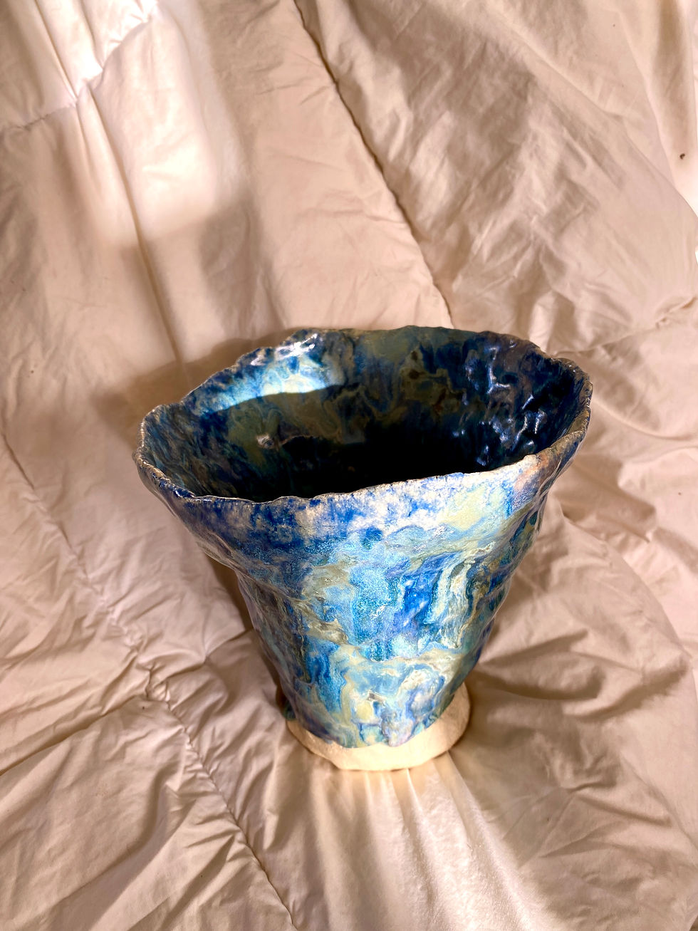 Thumbnail: Blue Lapis vase 2