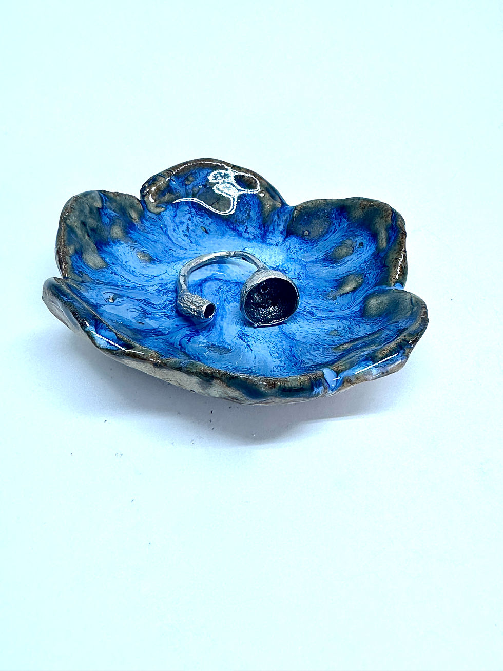Thumbnail: Heart of darkness ring