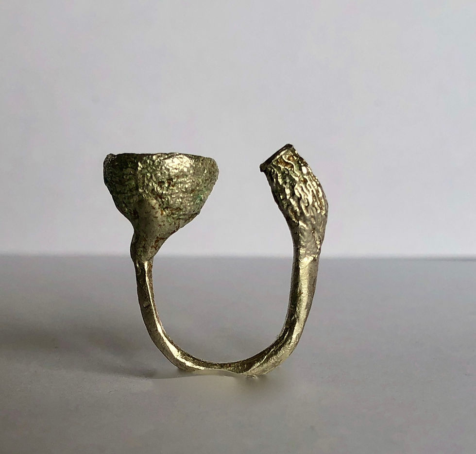 Thumbnail: Heart of darkness ring