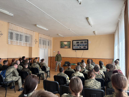 Профорієнтаційна зустріч у ліцеї з посиленою військово-фізичною підготовкою « Кращі навчають кращих»