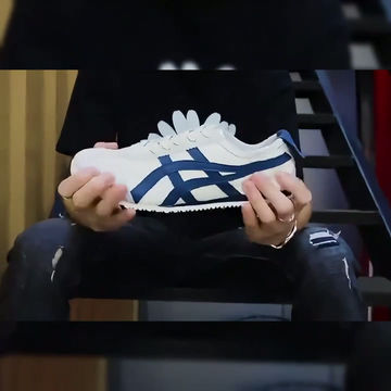 Thumbnail: 2025 New Korean Style Men'S Casual Sneakers - Vibrant Yellow & Black Low-Top