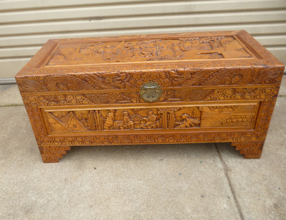Thumbnail: Carved camphor wood trunk