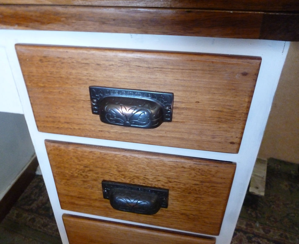 Thumbnail: Retro Tas oak small desk