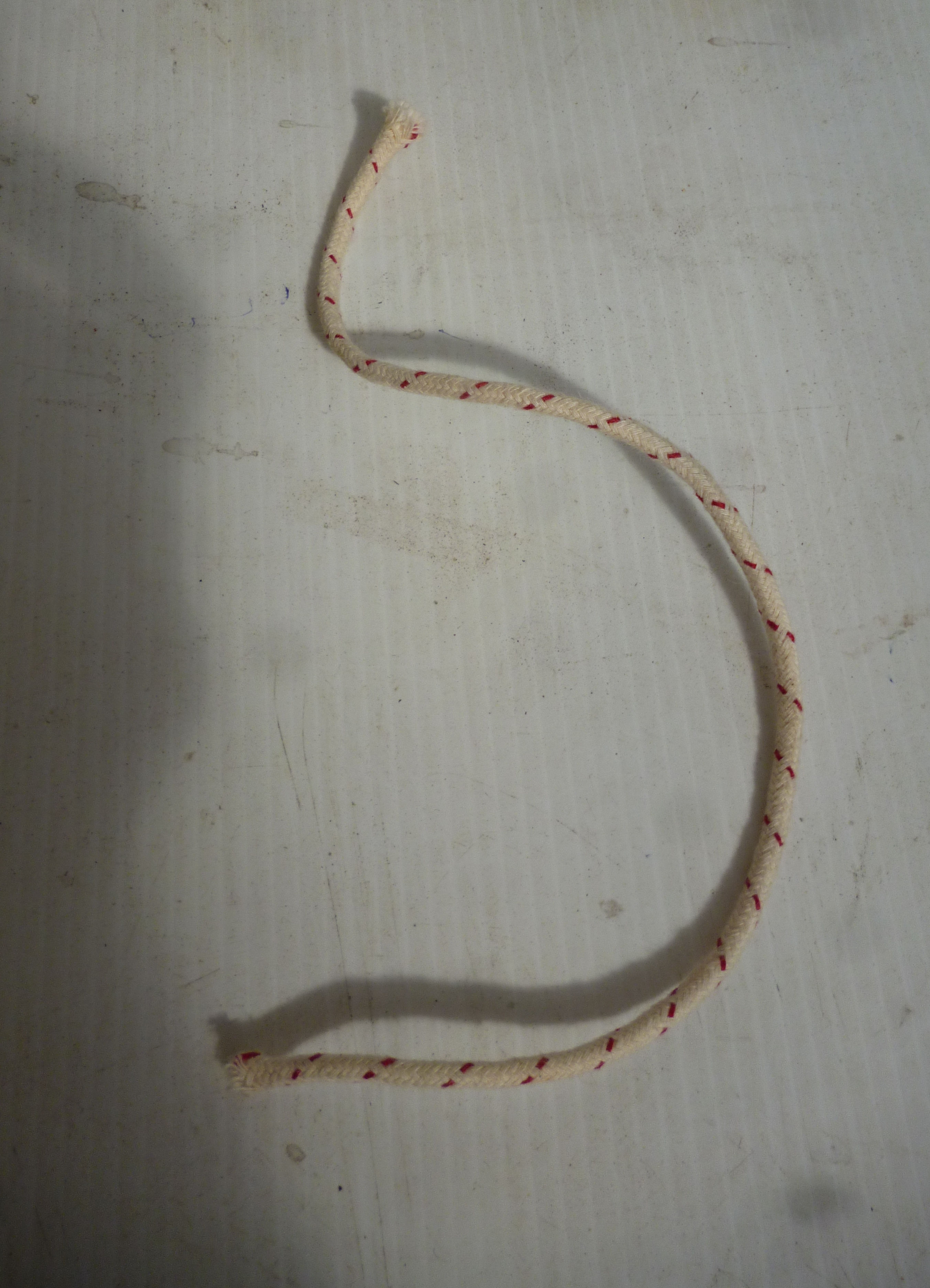 Lamp wick round type