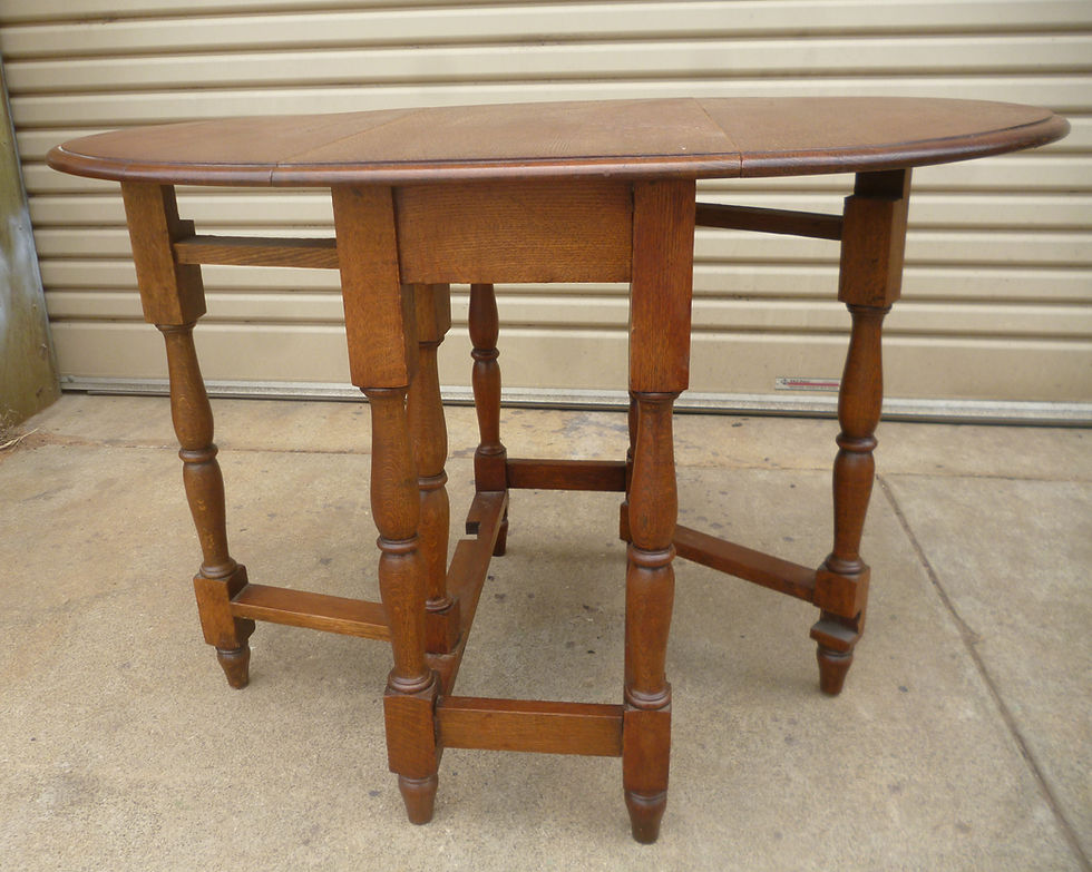 Thumbnail: Small English oak gateleg table