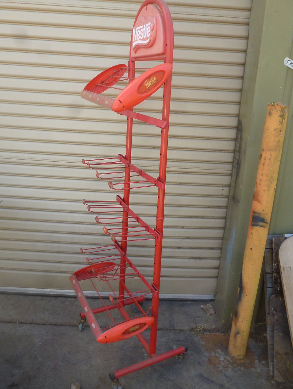 Thumbnail: Nestle shop display stand
