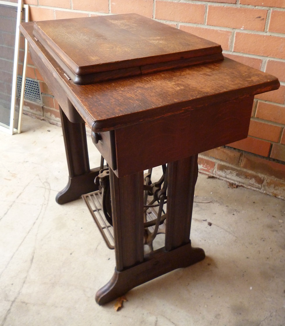 Thumbnail: Antique Singer treadle sewing machine