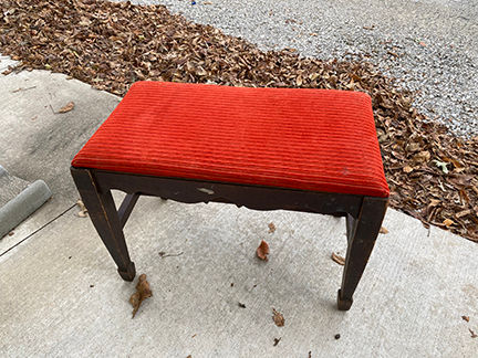 Trading Benches