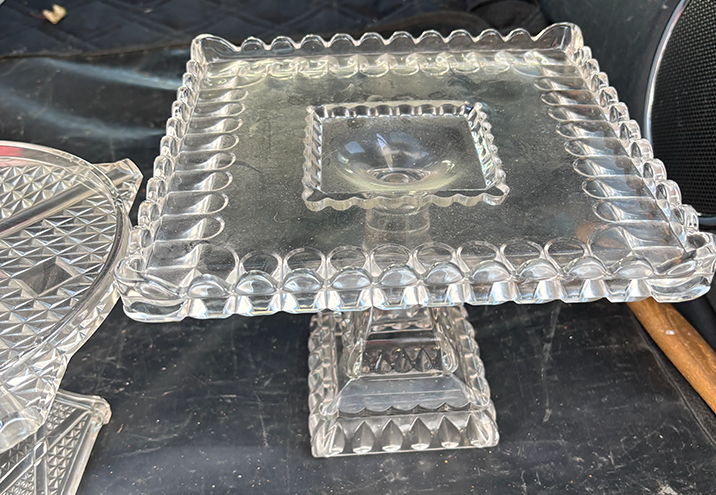 EAPG Cake Plate