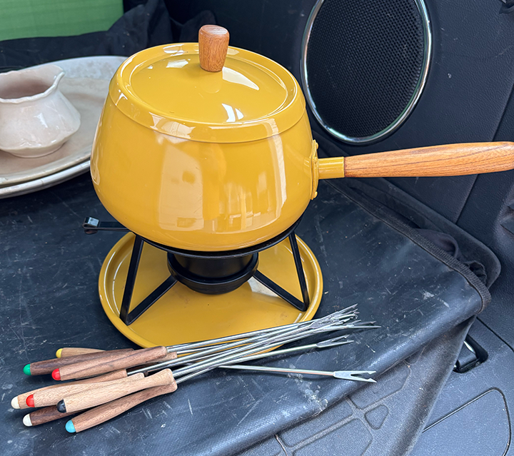 1970s Gold Fondue set with fondue forks