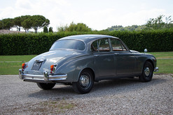 daimler-v8-2-5-manuale-guida-a-sinistra-targhe-nere-for-sale-in-vendita-nervesauto-olivott
