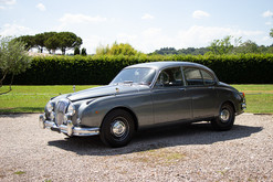 daimler-v8-2-5-manuale-guida-a-sinistra-targhe-nere-for-sale-in-vendita-nervesauto-olivott