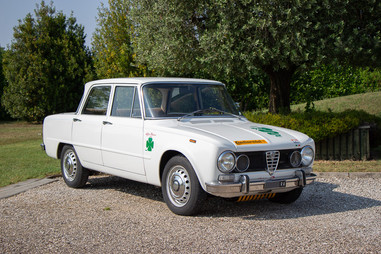 alfa-romeo-giulia-1300-nervesauto-olivotto.jpeg