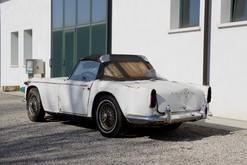 triumph-tr4-irs-nervesauto-olivotto-in-vendita-for-sale02.jpeg