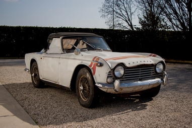 triumph-tr4-irs-nervesauto-olivotto-in-vendita-for-sale01.jpeg